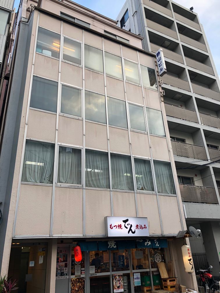 静山ビル　外観